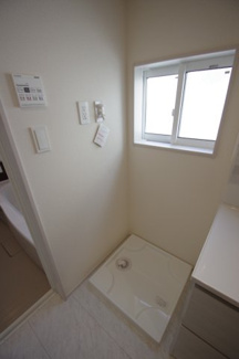 【ランドリースペース】 | 【仲介手数料無料！！】稲城市東長沼　新築戸建て（全7棟）1号棟　5680万円