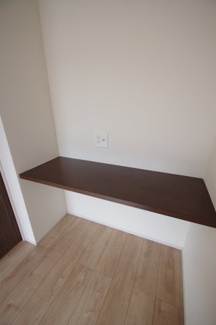 【その他】 | 【仲介手数料無料！！】稲城市東長沼　新築戸建て（全7棟）1号棟　5680万円 | カウンターテーブル