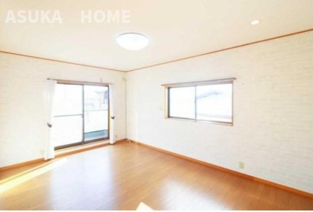 磯子区杉田9丁目の洋室