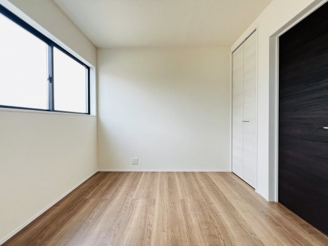 阿久比町大字阿久比字北海道54-1『仲介手数料無料』新築戸建ての洋室