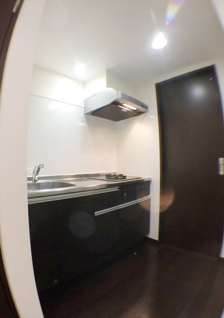 スタートリビングのキッチン|コンパクトなキッチンで掃除もラクラク