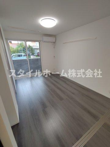 ペルレKの居間・リビング