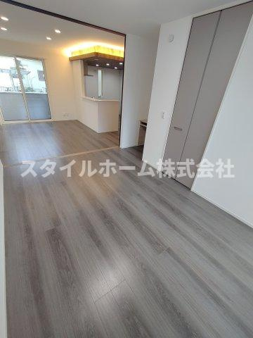 ペルレKの居間・リビング