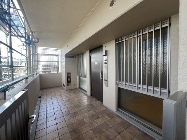 無垢材フローリングに超広ルーバル！【仲町台パークヒルズ7号棟】のその他共用部分