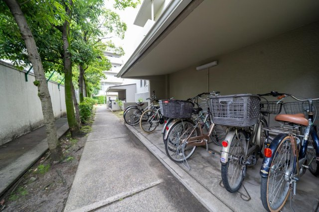 リバーサイドともぶち第一住宅第17棟の駐車場