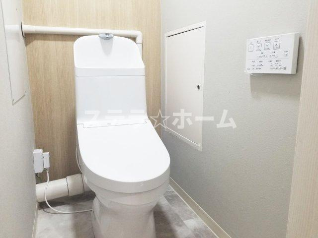 北摂マンションのトイレ|ゆったりとした空間のトイレです
