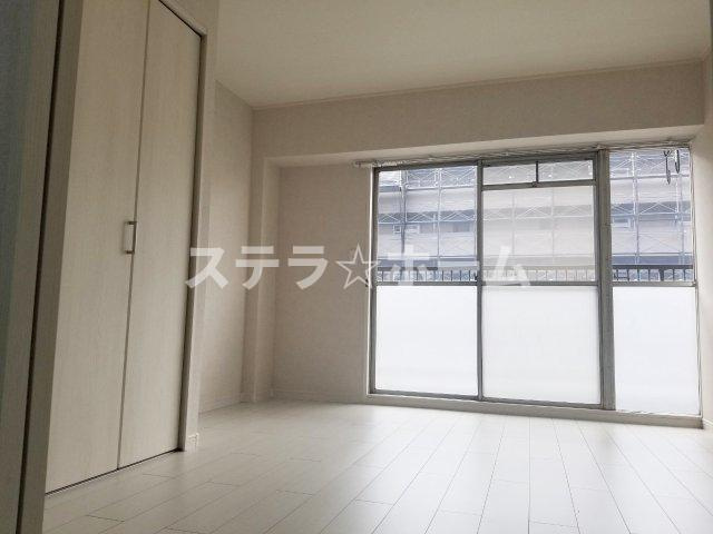 北摂マンションの洋室|ゆったりした洋室です