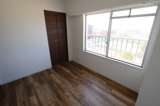 伊藤ハイツ　５０１号室の洋室|4.5帖の洋室になります