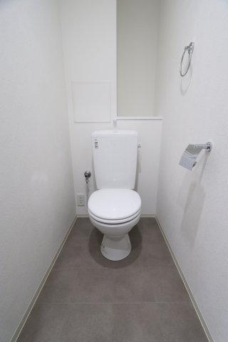 伊藤ハイツ　５０１号室のトイレ|コンパクトで使いやすいトイレです