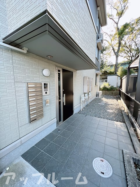 イ・ラプセルのエントランス