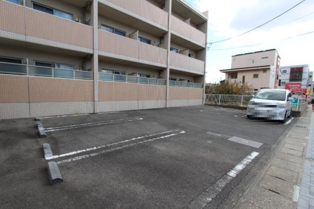 SunState池花の駐車場