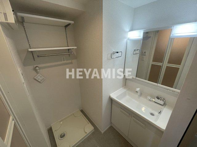 サニープレイス　古町の洗面所|※室内画像は別号室のもの