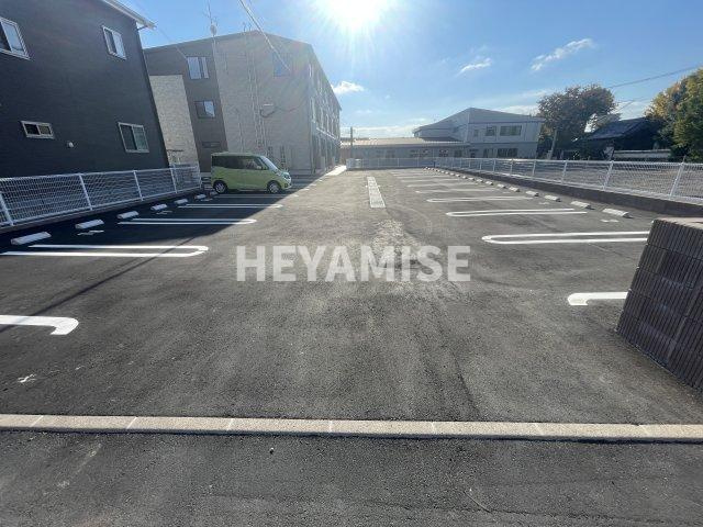 サニープレイス　古町の駐車場