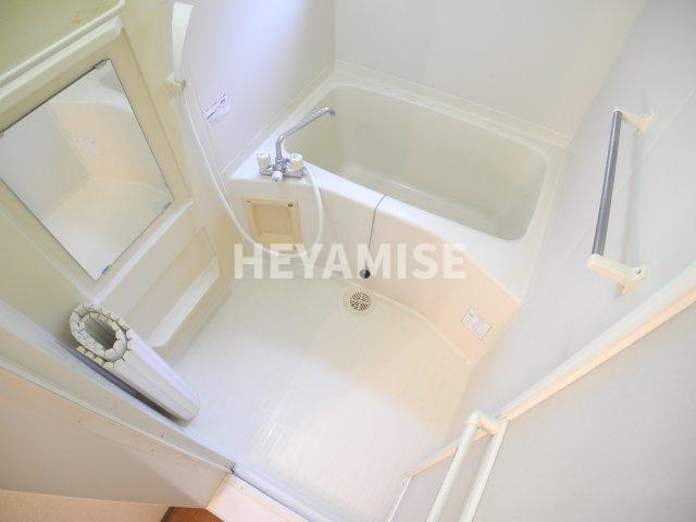 ロイヤルガーデン仲沖Fの浴室