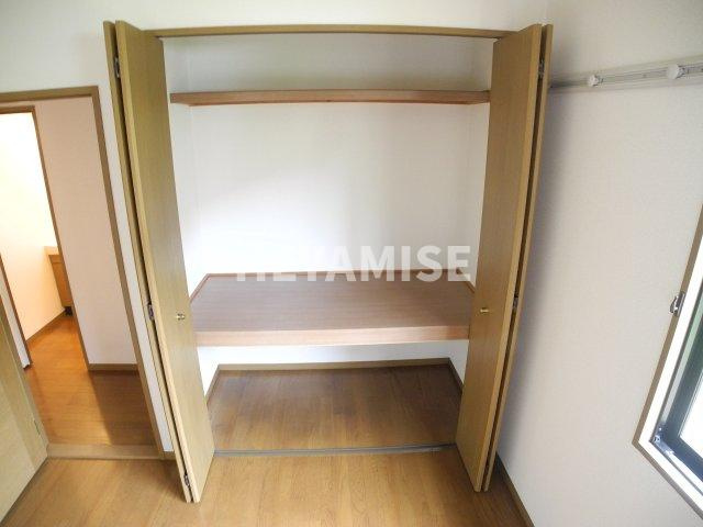 ロイヤルガーデン仲沖Fの収納