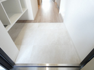 【玄関】 | ルネフラッツ庄内通駅前