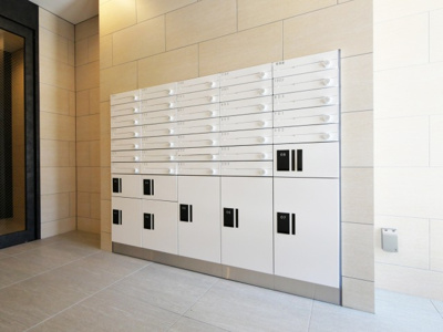 【その他共用部分】 | ART Tennouji | 宅配ボックスです。