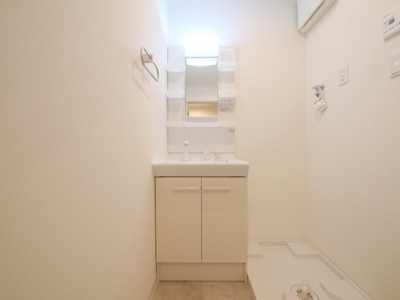 【独立洗面台】 | ART Tennouji | 朝の身支度には欠かせない独立洗面化粧台