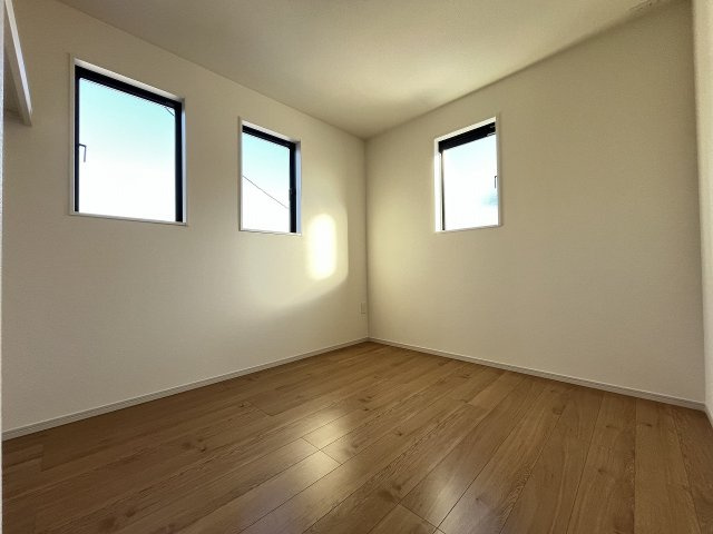 【子供部屋】 | 福岡市早良区有田5丁目1期　1号棟（全3棟）【仲介手数料無料・0円】 | 現地写真。