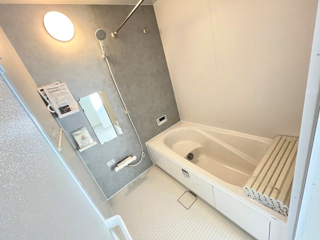 【浴室】 | 福岡市早良区干隈5丁目1期　3号棟（全3棟）【仲介手数料無料・0円】 | 現地写真。浴室です。