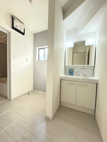 【洗面所】 | 福岡市早良区干隈5丁目1期　3号棟（全3棟）【仲介手数料無料・0円】 | 現地写真。