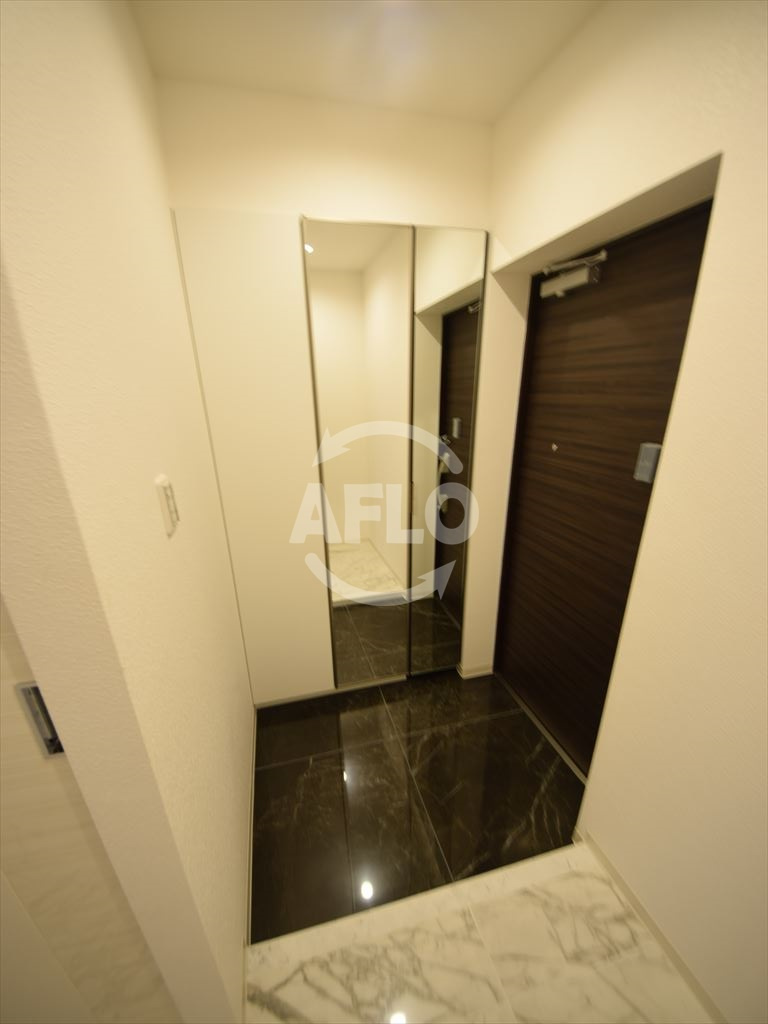 アマデウス北堀江　堀江小学校区の玄関|アマデウス北堀江　玄関