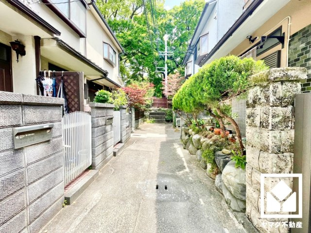 伏見区深草直違橋片町の前面道路含む現地写真