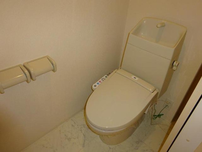 【トイレ】 | サンモール当新田 | シャワー付トイレ