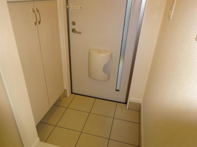 【玄関】 | サンモール当新田 | 玄関