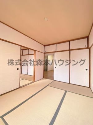 【和室】 | 　にしまちハイツ | 畳の上でゆっくりとくつろげる和室です