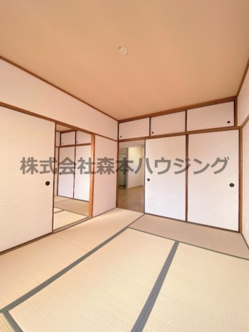 【和室】 | 　にしまちハイツ | 畳の上でゆっくりとくつろげる和室です