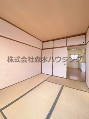 【和室】 | 　にしまちハイツ | 和室があれば、来客や子供用のスペースとして活躍します