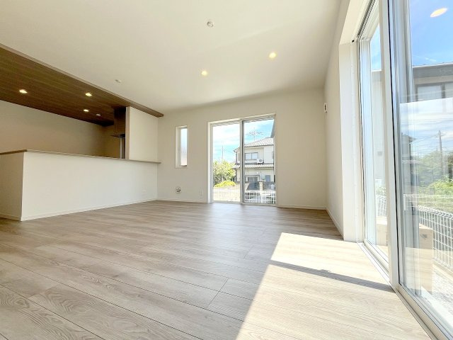 昭島市緑町2　新築分譲　全2棟の居間・リビング