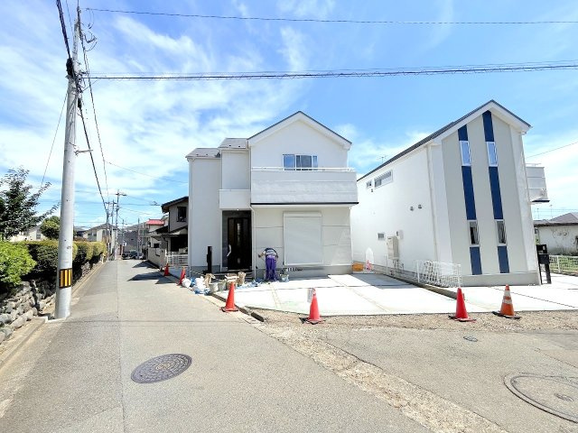 昭島市緑町2　新築分譲　全2棟の前面道路含む現地写真
