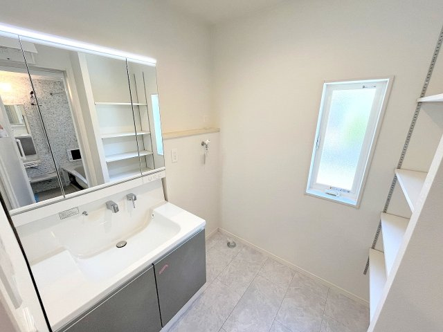 昭島市緑町2　新築分譲　全2棟の洗面所