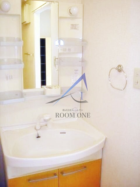 ルミエールセンジュの洗面所|洗面台です。