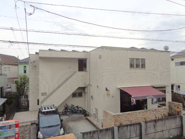 ウィステリア鵠沼のエントランス