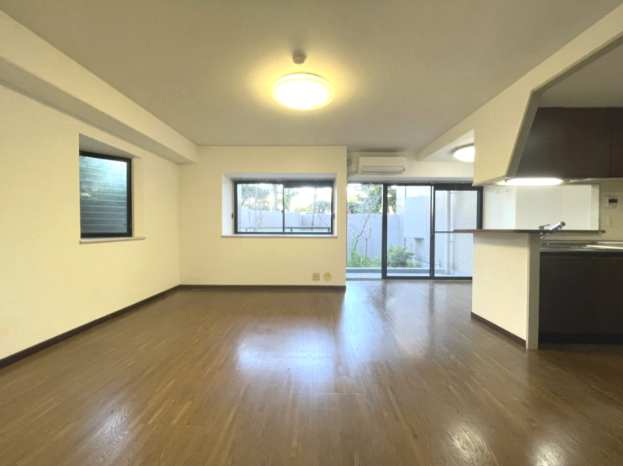 アルファガーデン錦町の居間・リビング|LDK約14.9帖