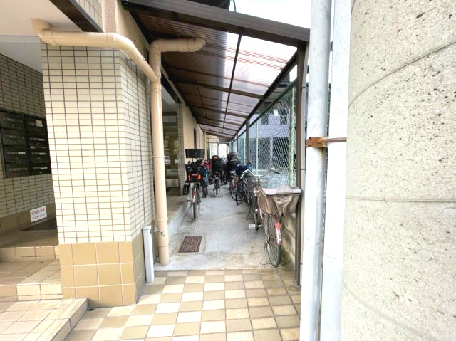 ベルメゾン高倉の駐車場