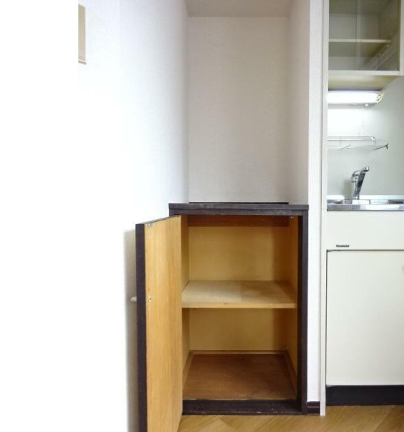 ペアーパレス鶴瀬の収納