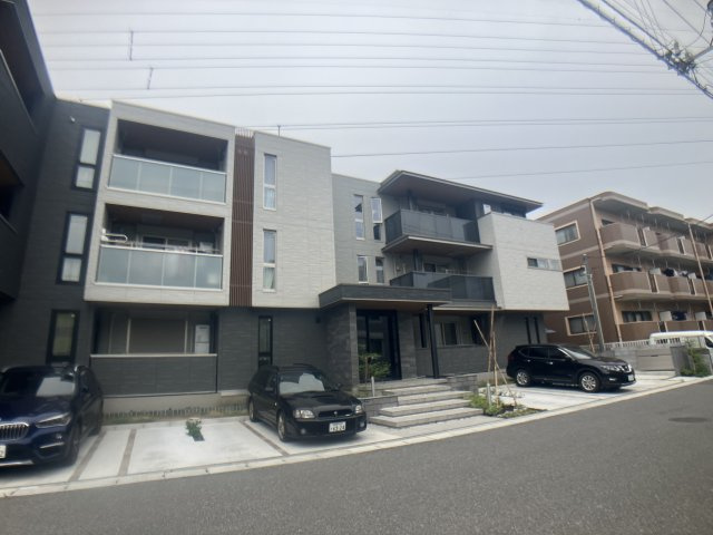 エミネンスサンワの外観