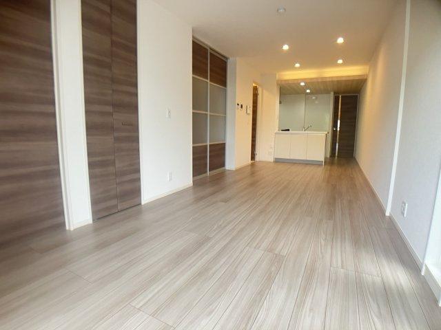 エミネンスサンワの居間・リビング