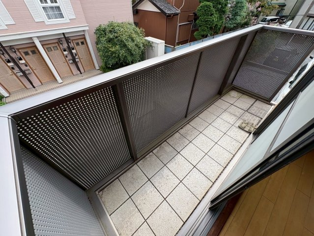 ガーデンのバルコニー