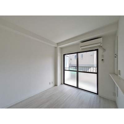  | リバーサイドツルミ