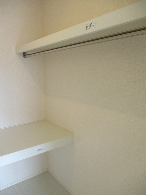 Ｋａｄｏｙａｋａｎ　C棟の収納|洋室　ウォークインクローゼット