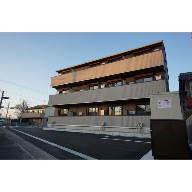 岐阜市旦島中２丁目のアパートの外観