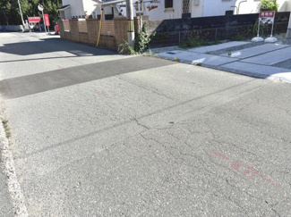 【前面道路含む現地写真】