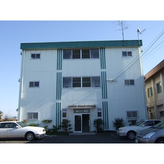 岐阜市南鶉２丁目のアパートの外観