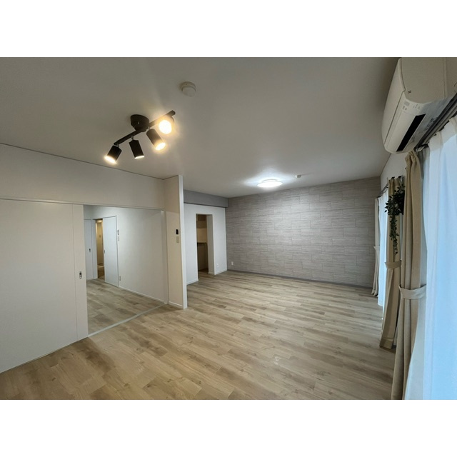 ＮＥＸＵＳ辻の内装