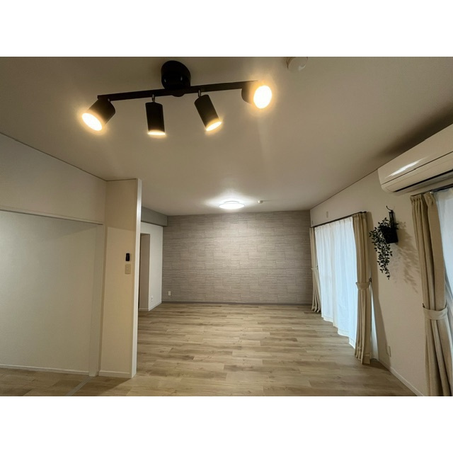 ＮＥＸＵＳ辻の内装